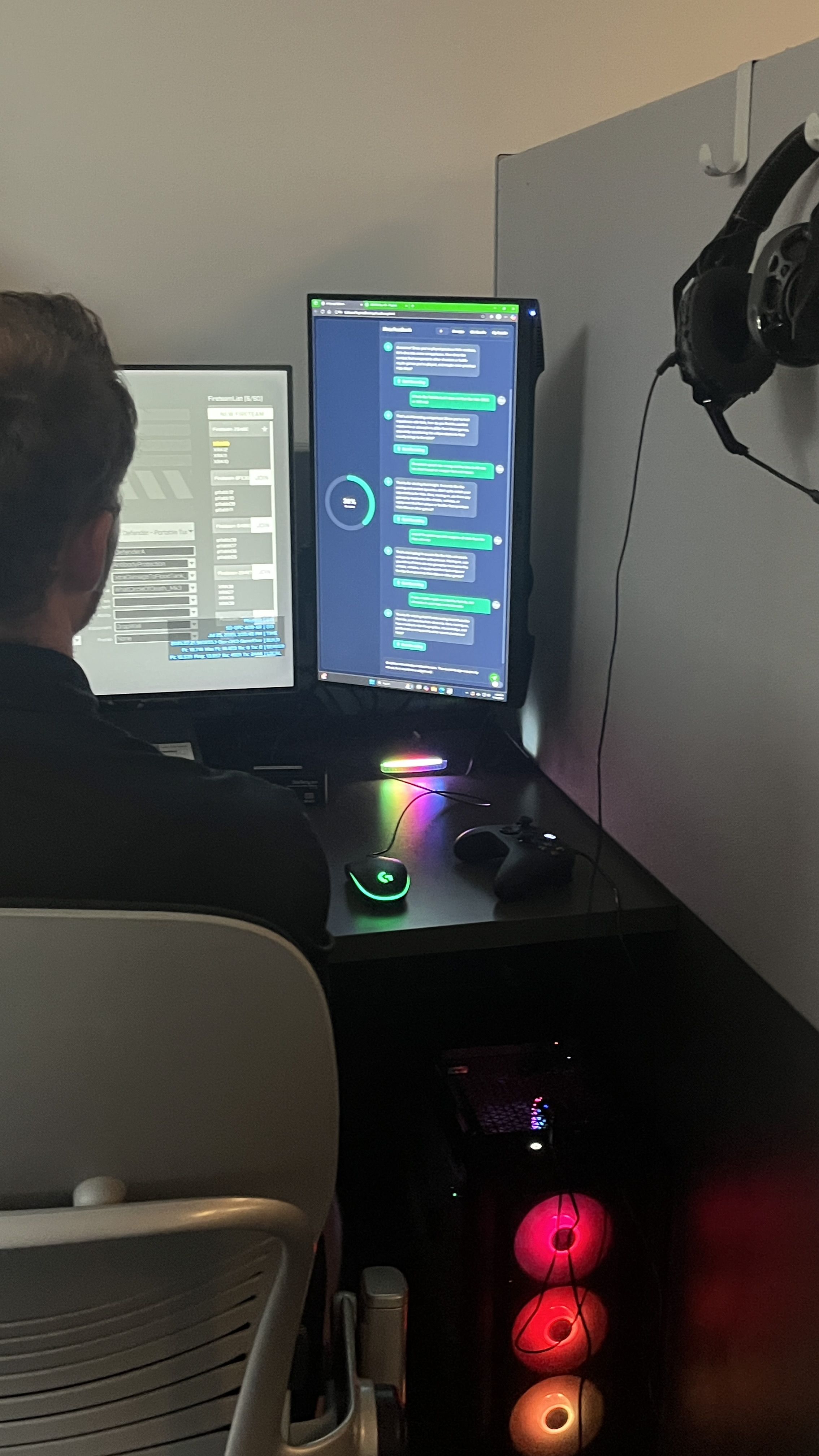Players completing AURA surveys during Halo playtest